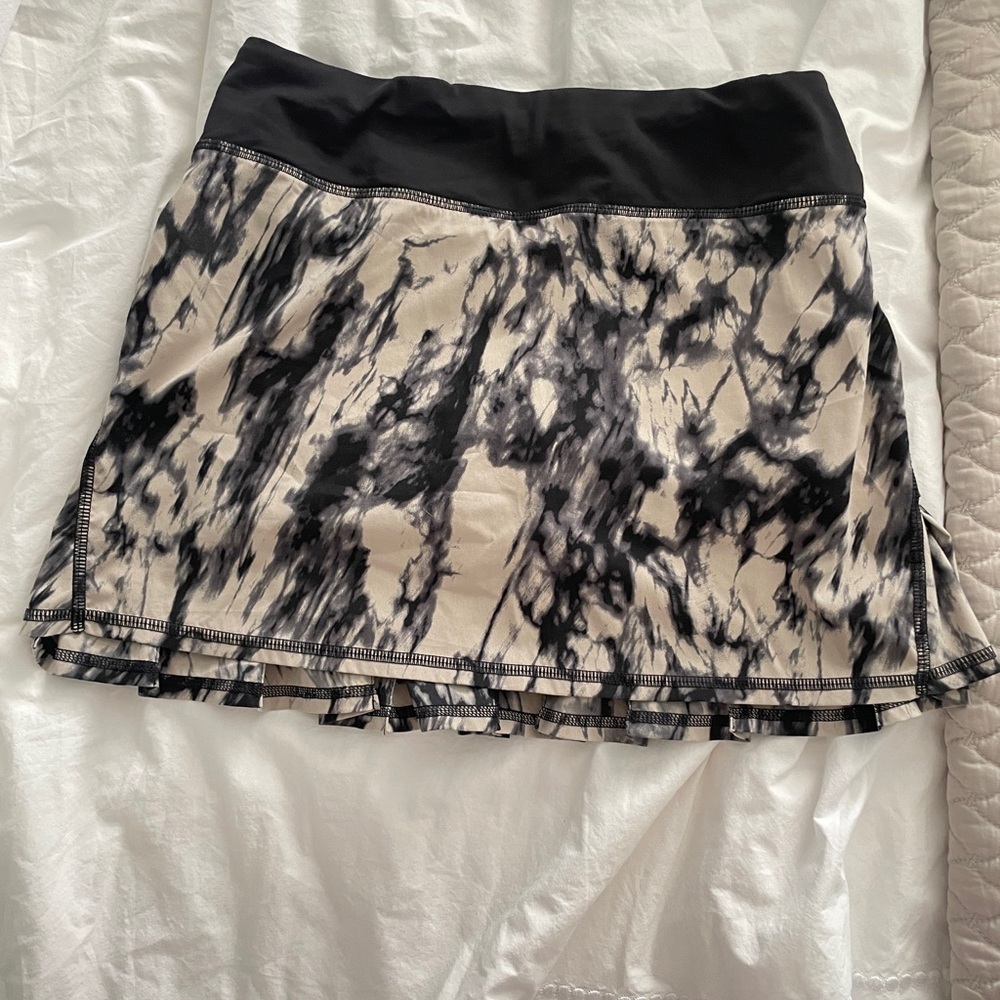 Lululemon size 2 skort